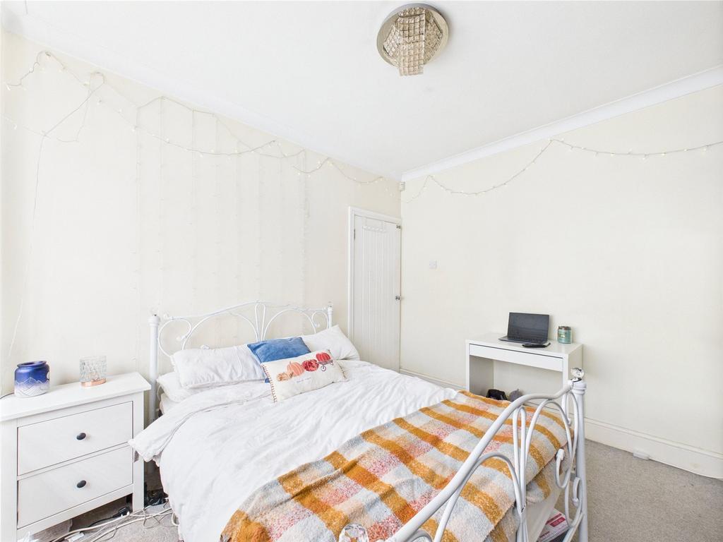 Lounge/Bedroom Four