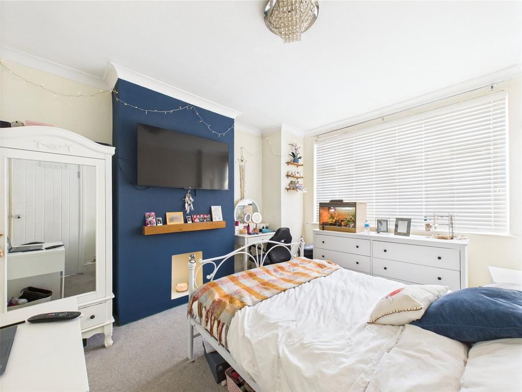 Lounge/Bedroom Four