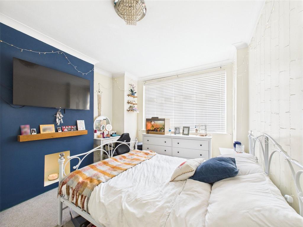 Lounge/Bedroom Four