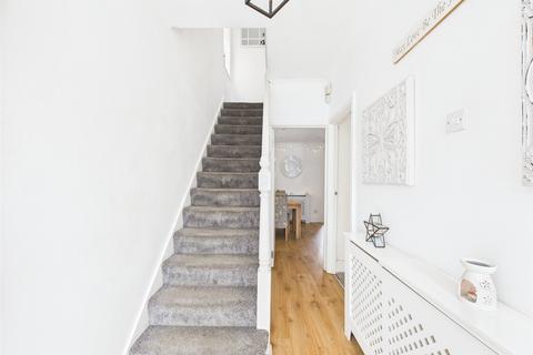 46 Mount Pleasant Road, Romford, RM5 3YL