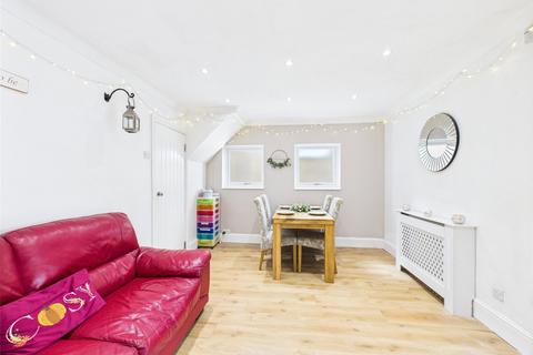 46 Mount Pleasant Road, Romford, RM5 3YL