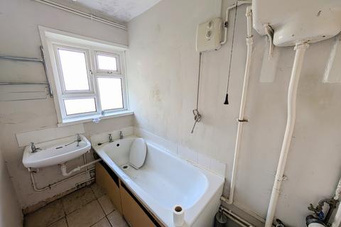 377 Charter Avenue, Coventry, CV4 8BB
