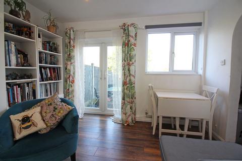 3 bedroom terraced house for sale, Greenfields Road, Kingswinford DY6