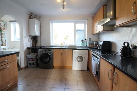 3 bedroom terraced house for sale, Greenfields Road, Kingswinford DY6