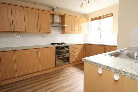 3 bedroom end of terrace house to rent, Pennington, Orton Goldhay, Peterborough