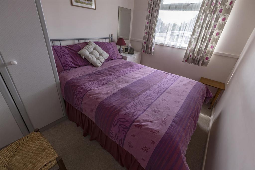 Chalet 38 Bedroom 1.jpg
