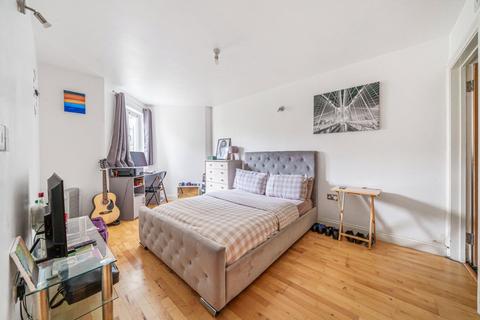 2 bedroom apartment for sale, Vincent Close, Bromley