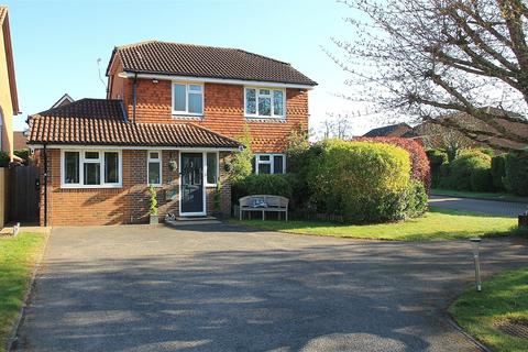 4 bedroom detached house for sale, Sanger Drive, Send, Surrey, GU23