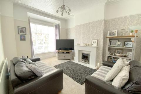 3 bedroom end of terrace house for sale, Legsby Avenue, Grimsby