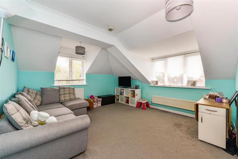 2 bedroom flat for sale, Stockheath Road, Havant