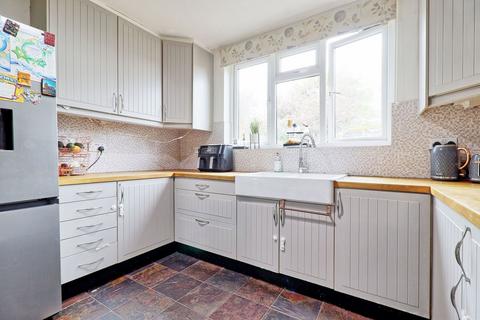 58 Erriff Drive, South Ockendon, RM15 5AW