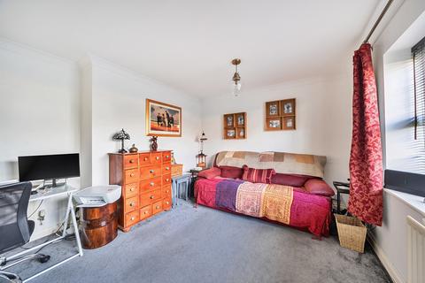 51 Arklay Close, Uxbridge, UB8 3WP