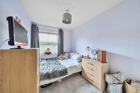 51 Arklay Close, Uxbridge, UB8 3WP