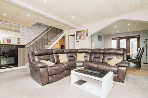 3 bedroom semi-detached house for sale, Kelverley Grove, West Bromwich, B71