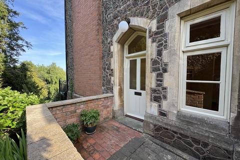 2 bedroom apartment to rent, Wells Road, Malvern