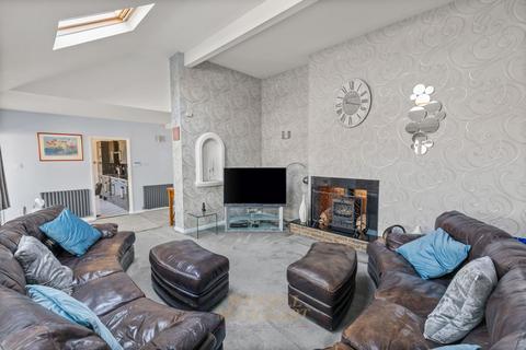 4 bedroom detached house for sale, Smoke Lane, Reigate RH2