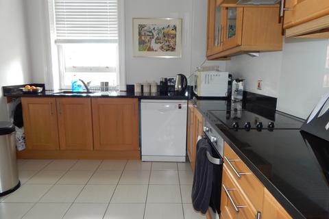 3 bedroom flat to rent, 4 Lingard Avenue, Colindale, London, NW9