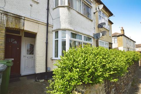 1 bedroom flat to rent, Dersingham Avenue, Manor Park