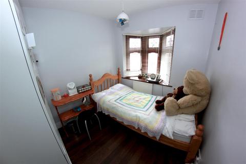 4 bedroom house to rent, Oakley Avenue, Barking IG11