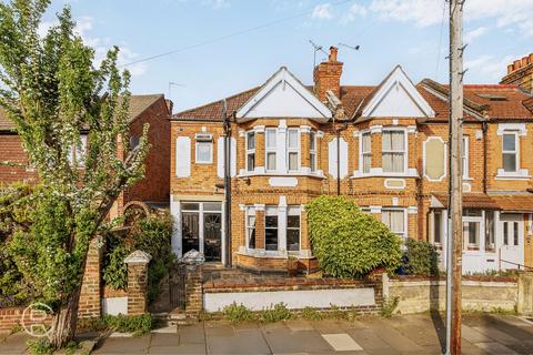 1a Deans Road, London, W7 3QD