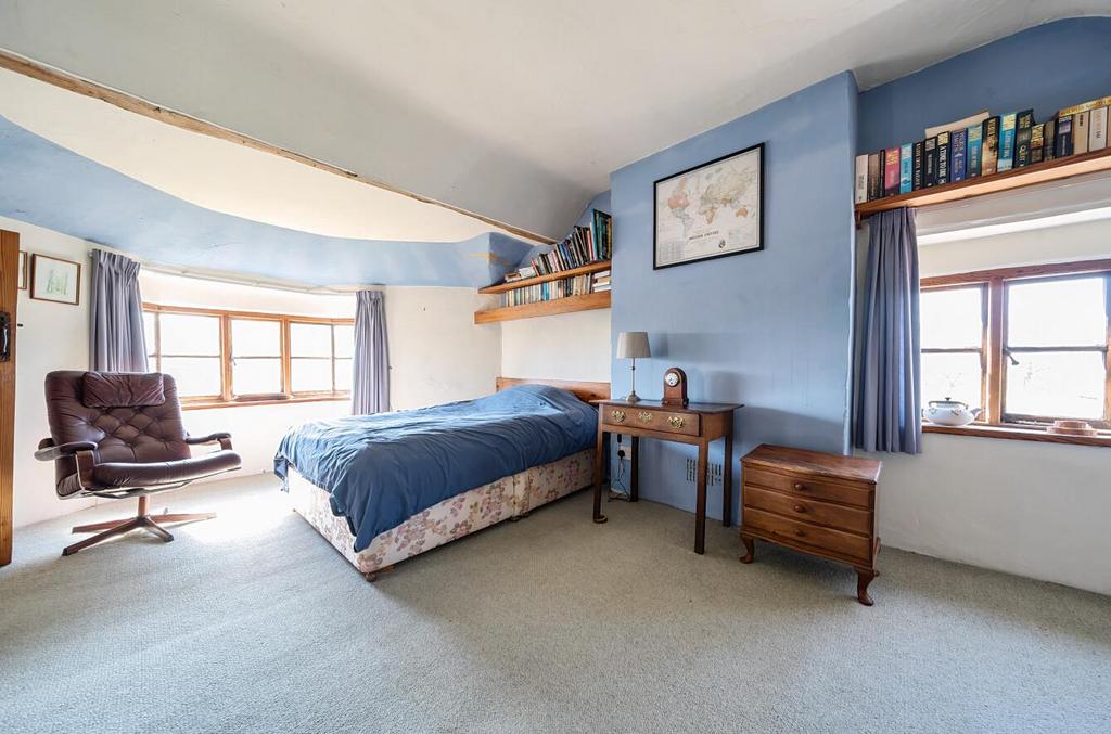 Bed3.jpg