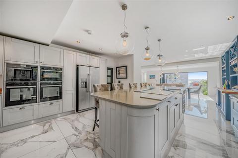 5 bedroom detached house for sale, Park Hill Road, Torquay