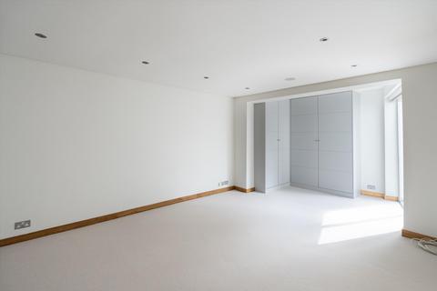 5 bedroom semi-detached house for sale, Bathgate Road, Wimbledon, London, SW19