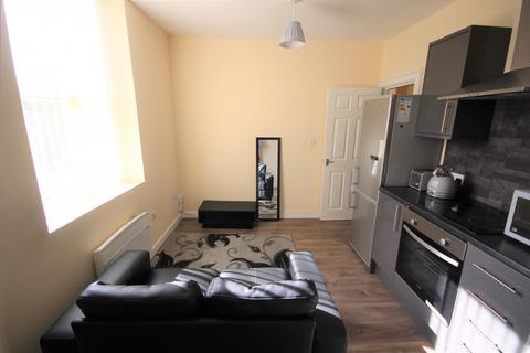 1 bedroom apartment to rent, Francis Street, Leeds, West Yorkshire, LS7