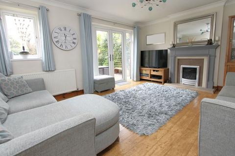 4 bedroom detached house for sale, Willow Park Drive, Stourbridge DY8