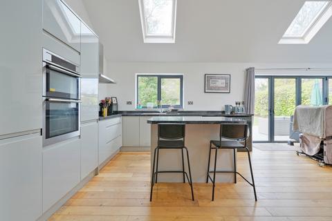 4 bedroom detached bungalow for sale, Abbeydale Road South, Sheffield, S17 3LG