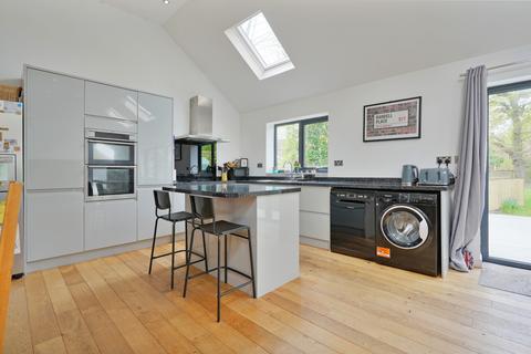 4 bedroom detached bungalow for sale, Abbeydale Road South, Sheffield, S17 3LG