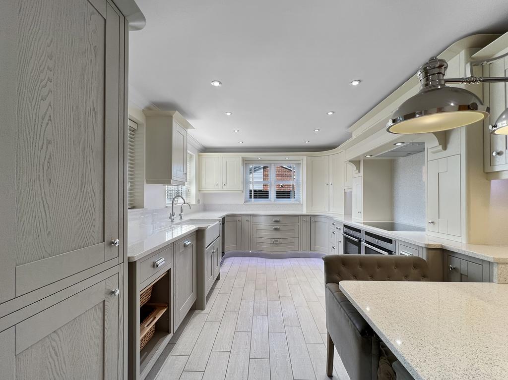 Kitchen/Breakfast Room