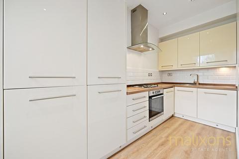 2 bedroom flat for sale, Gleneldon Road, London SW16