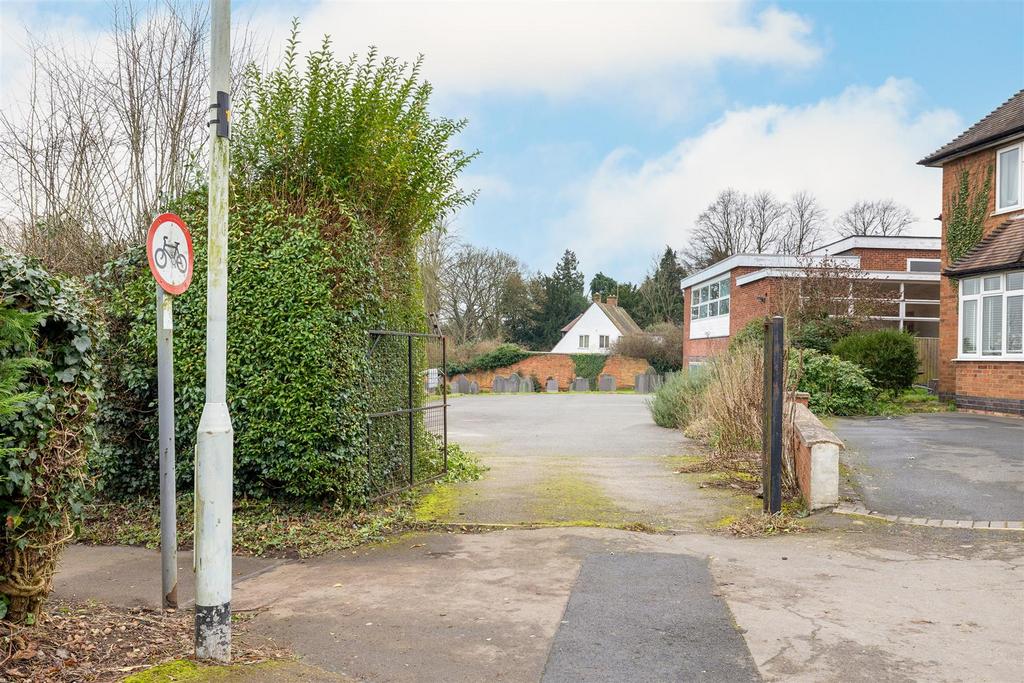 Access from Alexander Avenue