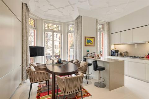 2 bedroom apartment for sale, Lower Sloane Street, London, SW1W