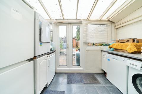68 Montague Road, Uxbridge, UB8 1QN
