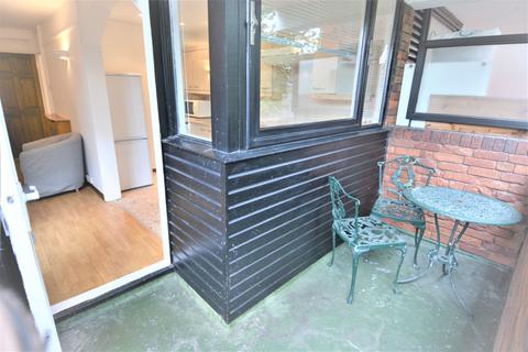 1 bedroom flat to rent, Vauxhall Bridge Road, London SW1V