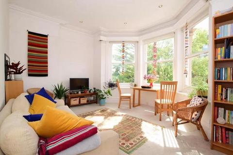 2 bedroom apartment to rent, Dyke Road Avenue, Brighton BN1
