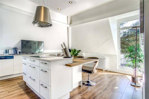 3 bedroom apartment for sale, Dover Close, Branksome Park, Poole, BH13