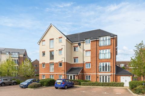 2 bedroom apartment for sale, Lyndhurst House, Monarch Way, Shoreham