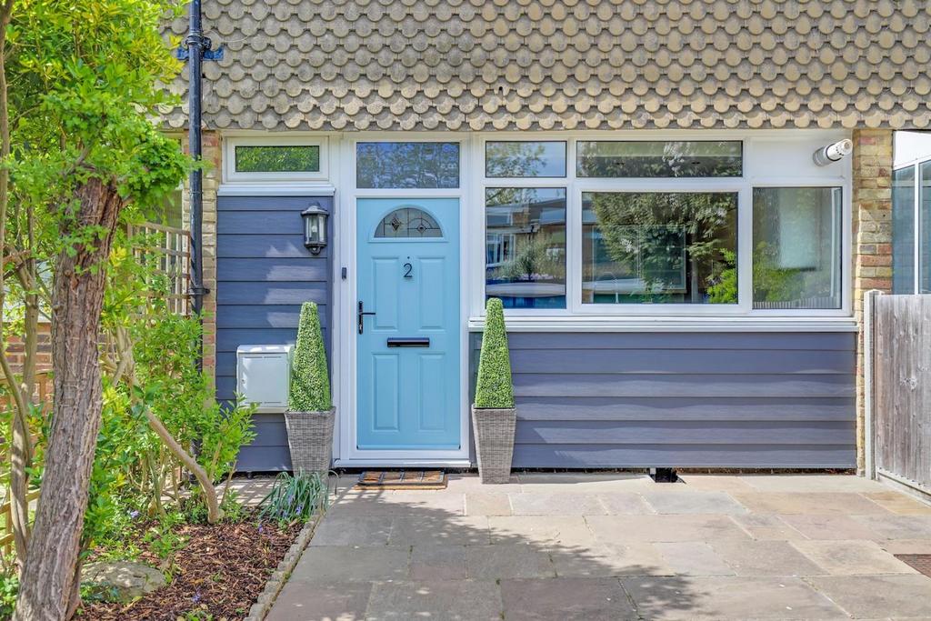 15-fa34 JHProp World - 2 Maybourne Close - 43-medium