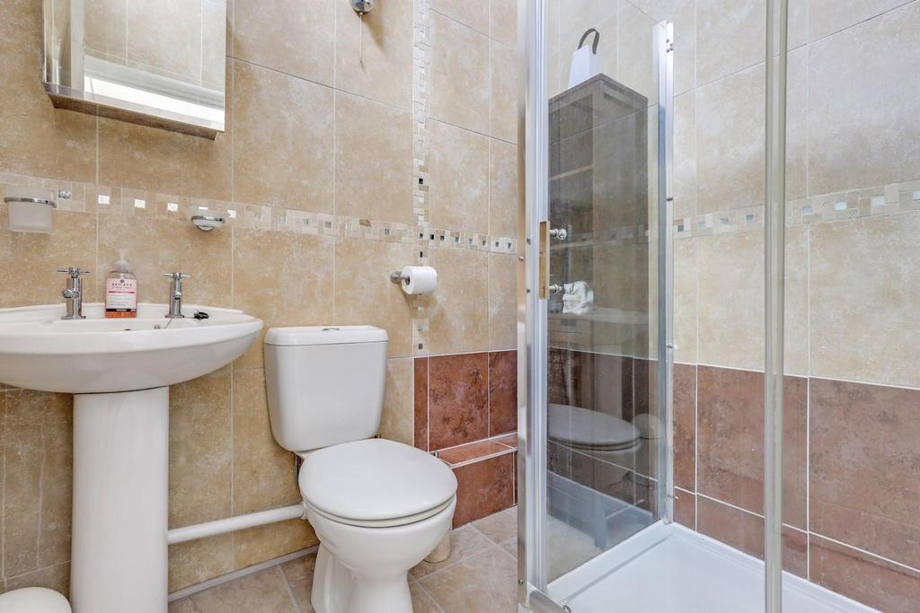 11-5ea3 JHProp World - 2 Maybourne Close - 31-medium