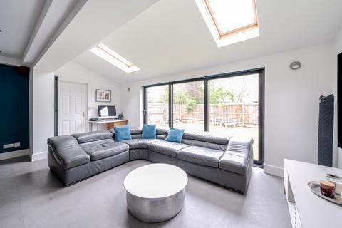 20 Bartholomew Close, Ducklington, Witney, OX29 7UJ
