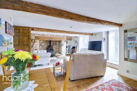 2 bedroom cottage for sale, High Street, Leadenham
