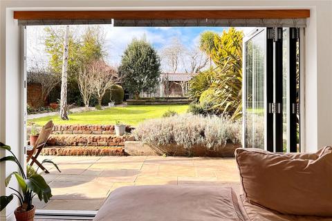 Pryce Cottage Arundel Road, Angmering, Littlehampton, BN16 4JR
