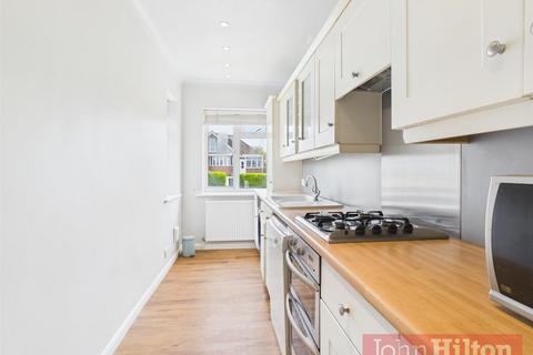 2 bedroom flat to rent, Longhill Road, Ovingdean