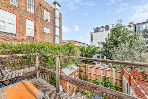 84 Biscay Road, London, W6 8JN