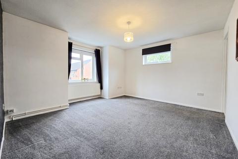 69 Bardfield Way, Rayleigh, SS6 9HE