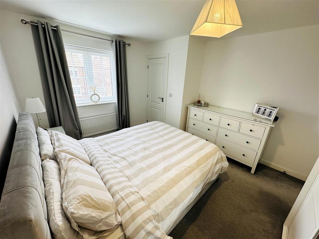Bedroom1.1.jpg
