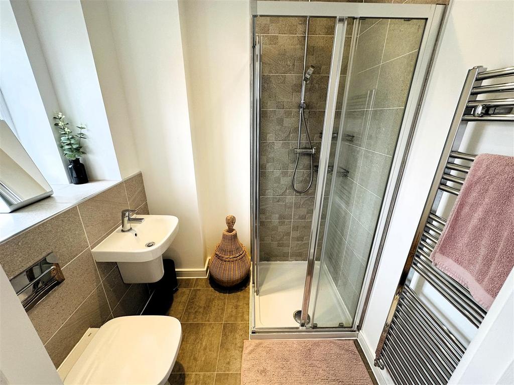 Ensuite.jpg